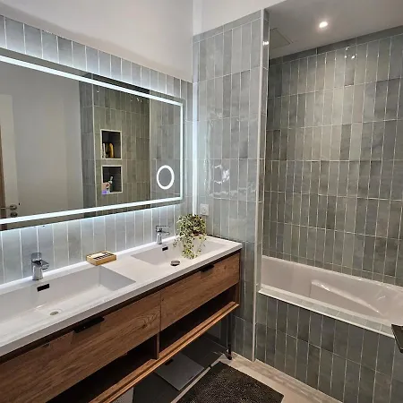 Holiday home Nomade - Center 180m2, 4 Rooms, Garden & Pool Bordeaux