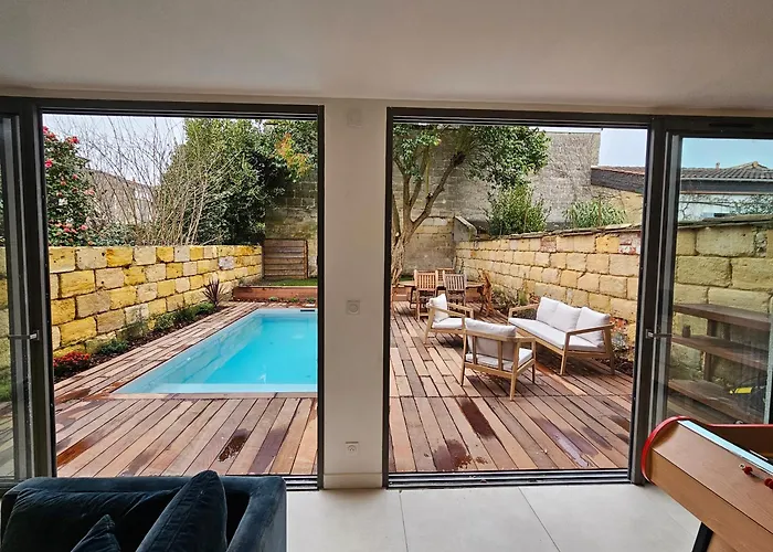 Nomade - Center 180m2, 4 Rooms, Garden & Pool 펜션