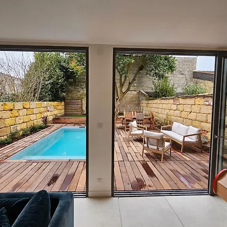 Nomade - Center 180m2, 4 Rooms, Garden & Pool Vakantiehuis
